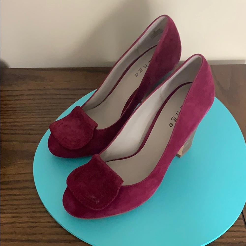 Hinge rose suede leather heel
